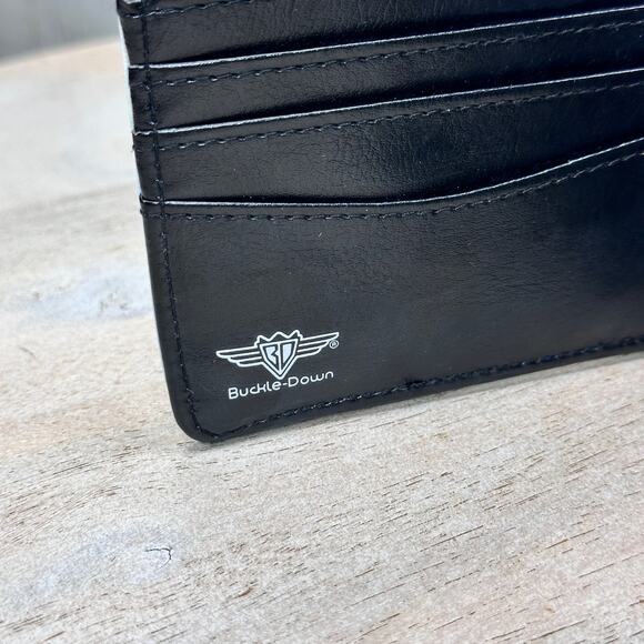 NIB Spongebob Mens Billfold Wallet SIKE Rainbow Tie Dye Nickleodeon Buckle Down - Picture 6 of 10